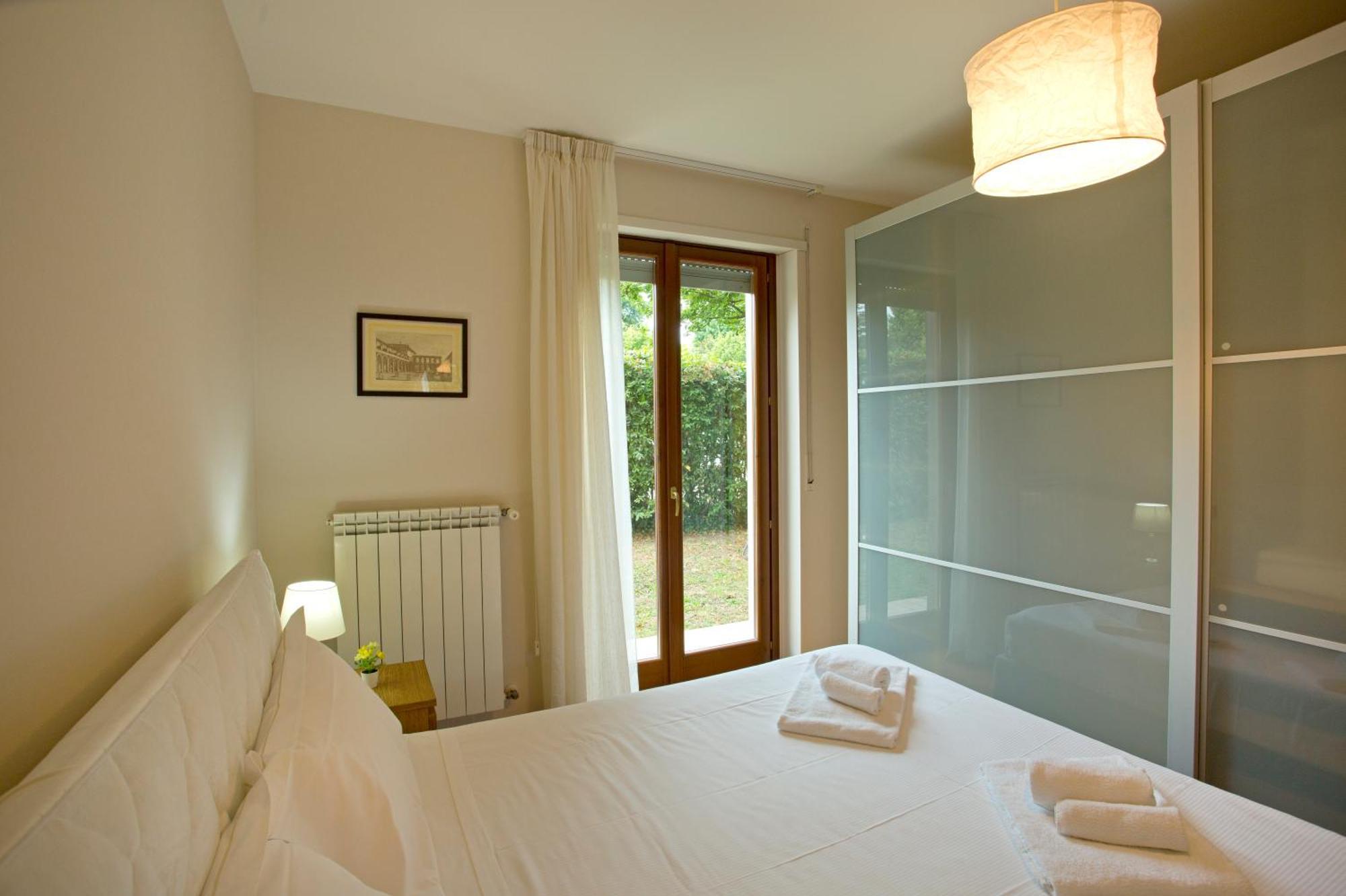 Casa Dei Filati, Cosy Flat With Garden And Parking Close To Лука Екстериор снимка