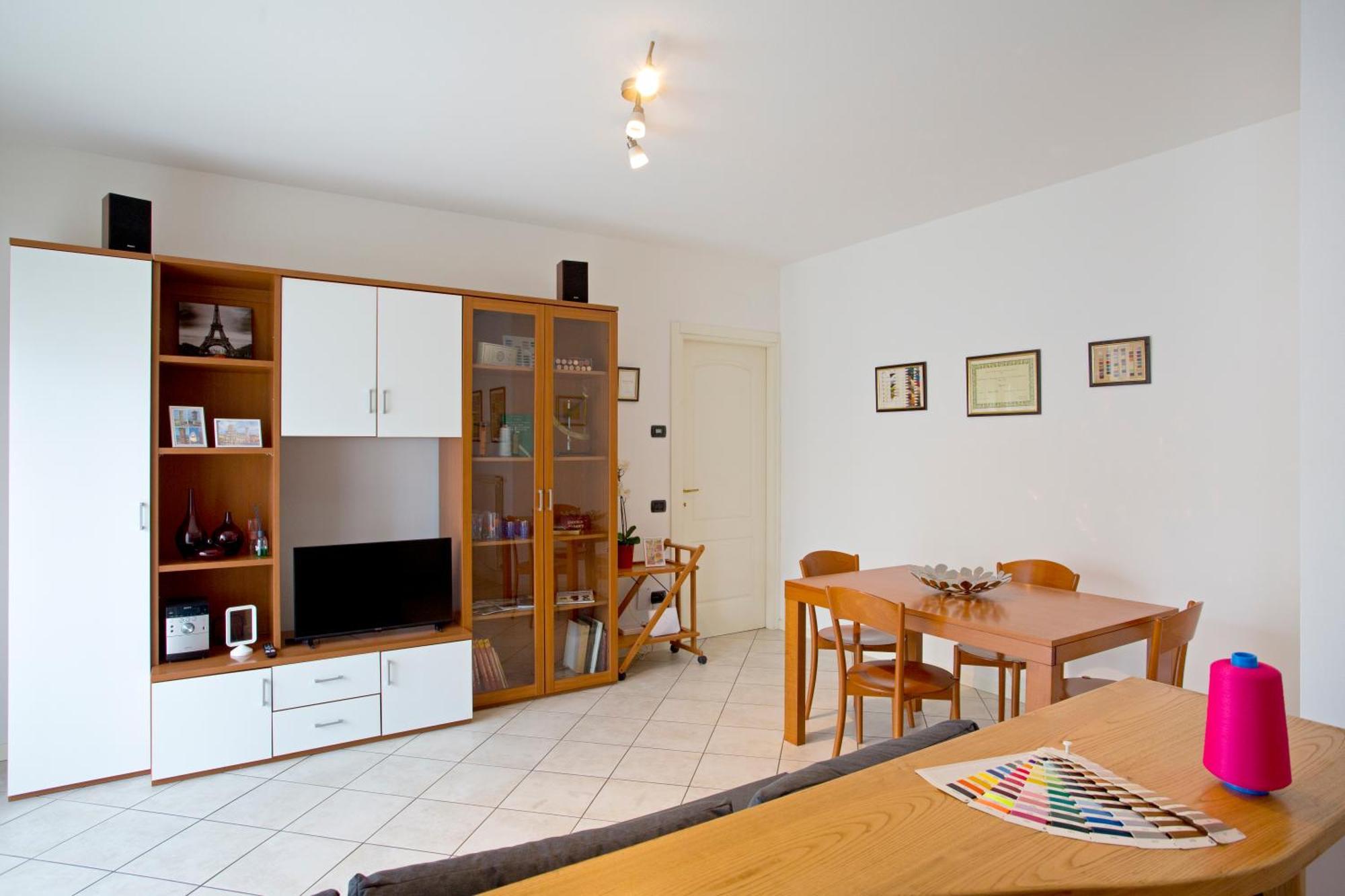 Casa Dei Filati, Cosy Flat With Garden And Parking Close To Лука Екстериор снимка